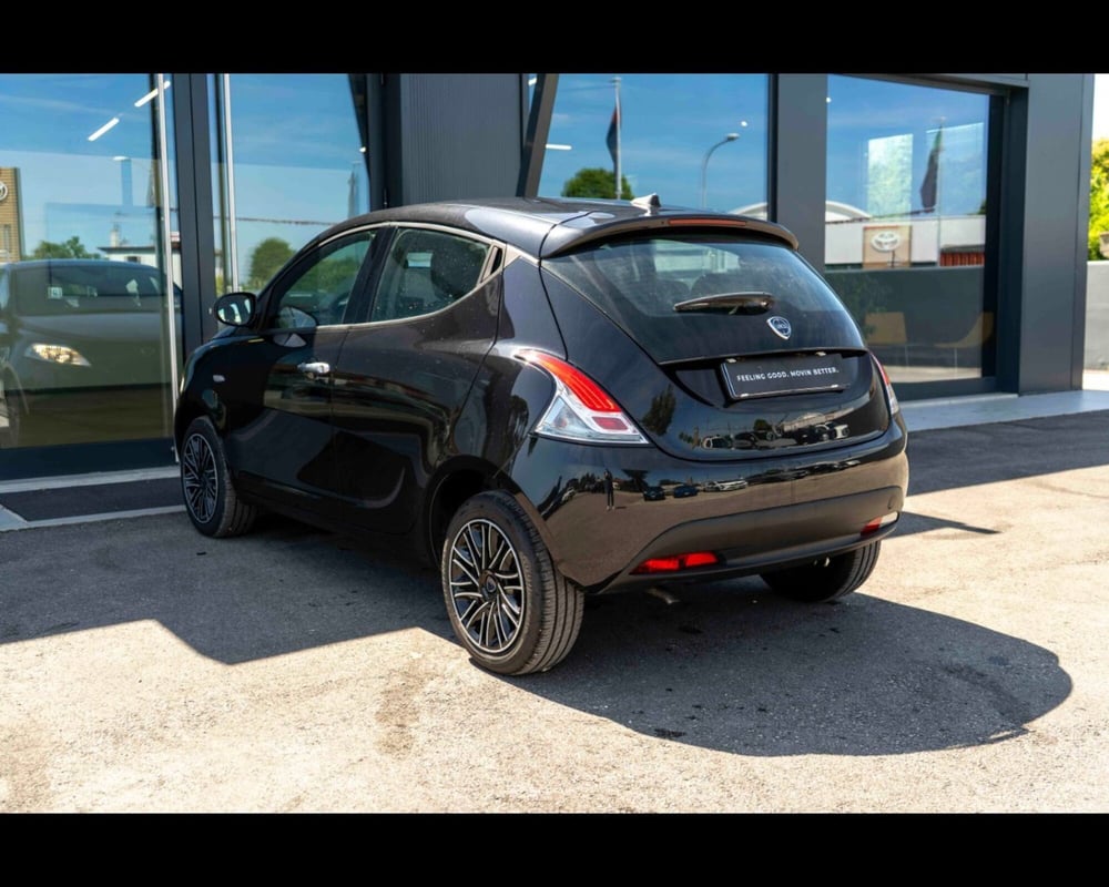 Lancia Ypsilon usata a Venezia (3)
