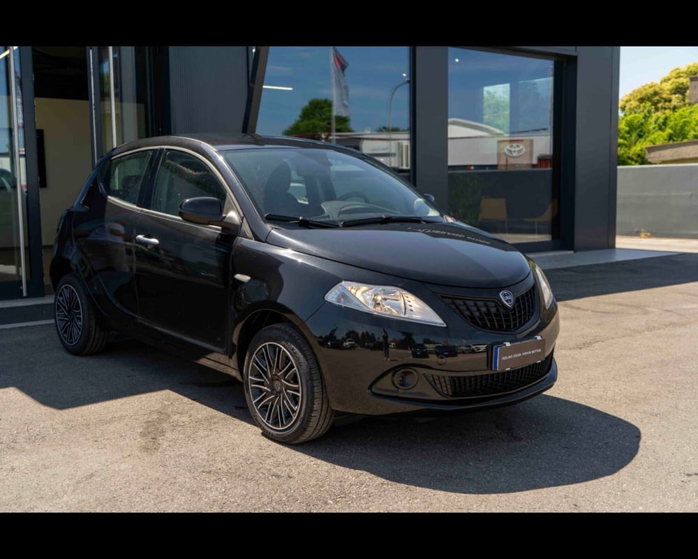 Lancia Ypsilon usata a Venezia (7)