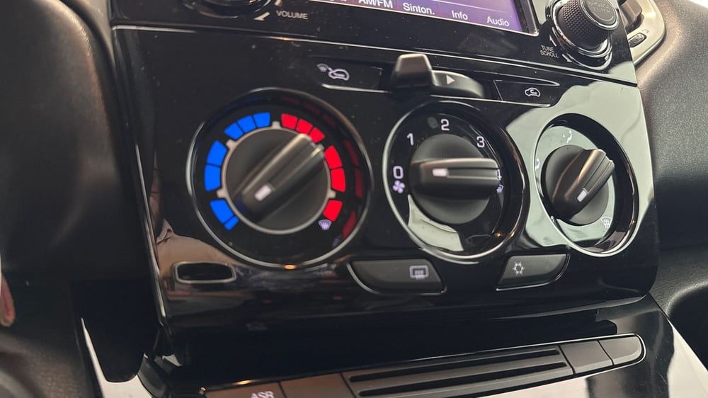 Lancia Ypsilon usata a Viterbo (15)