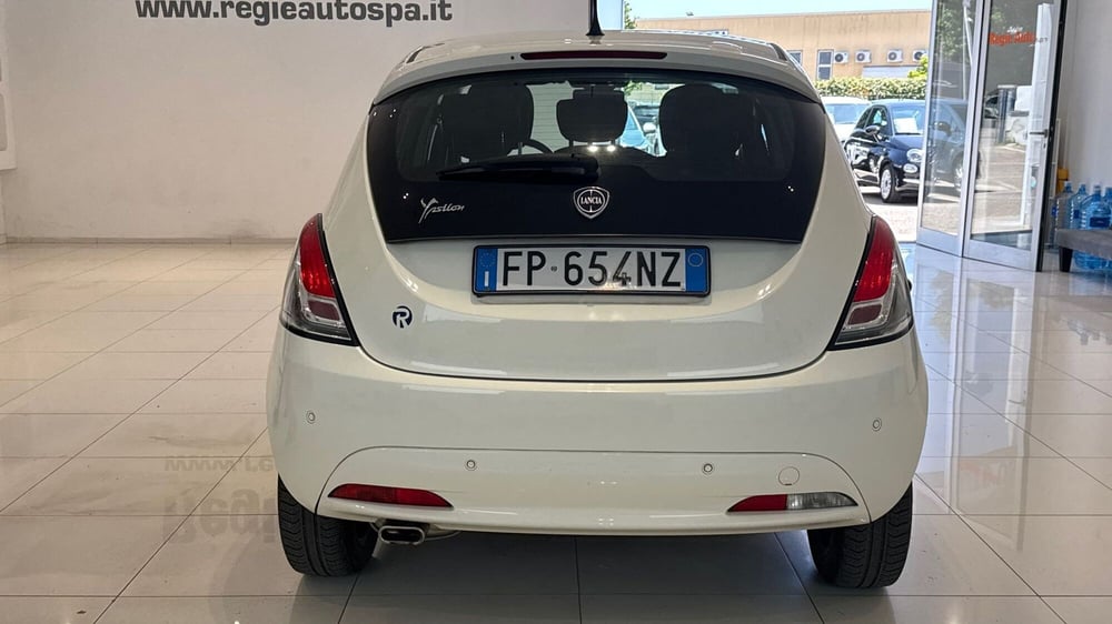 Lancia Ypsilon usata a Viterbo (5)