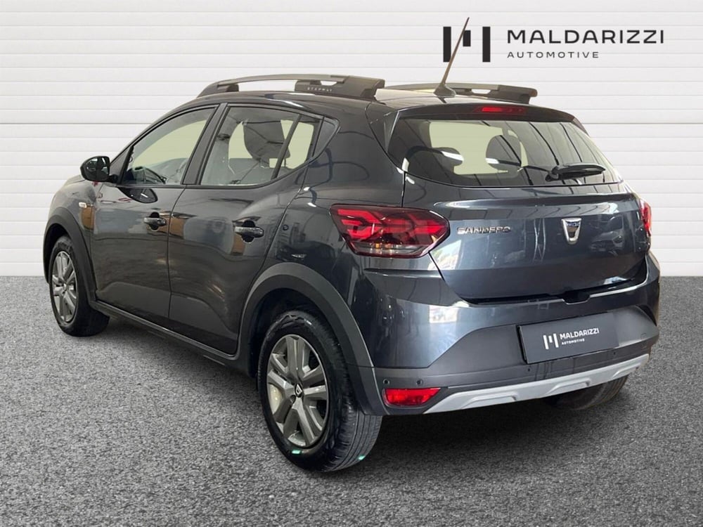 Dacia Sandero usata a Bari (4)