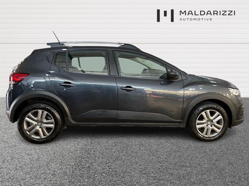 Dacia Sandero usata a Bari (5)