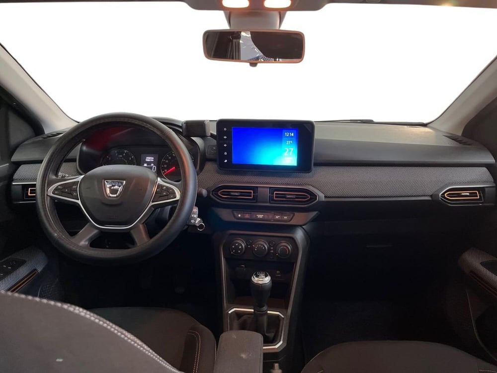 Dacia Sandero usata a Bari (8)