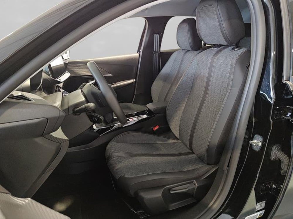 Peugeot 208 usata a Genova (9)