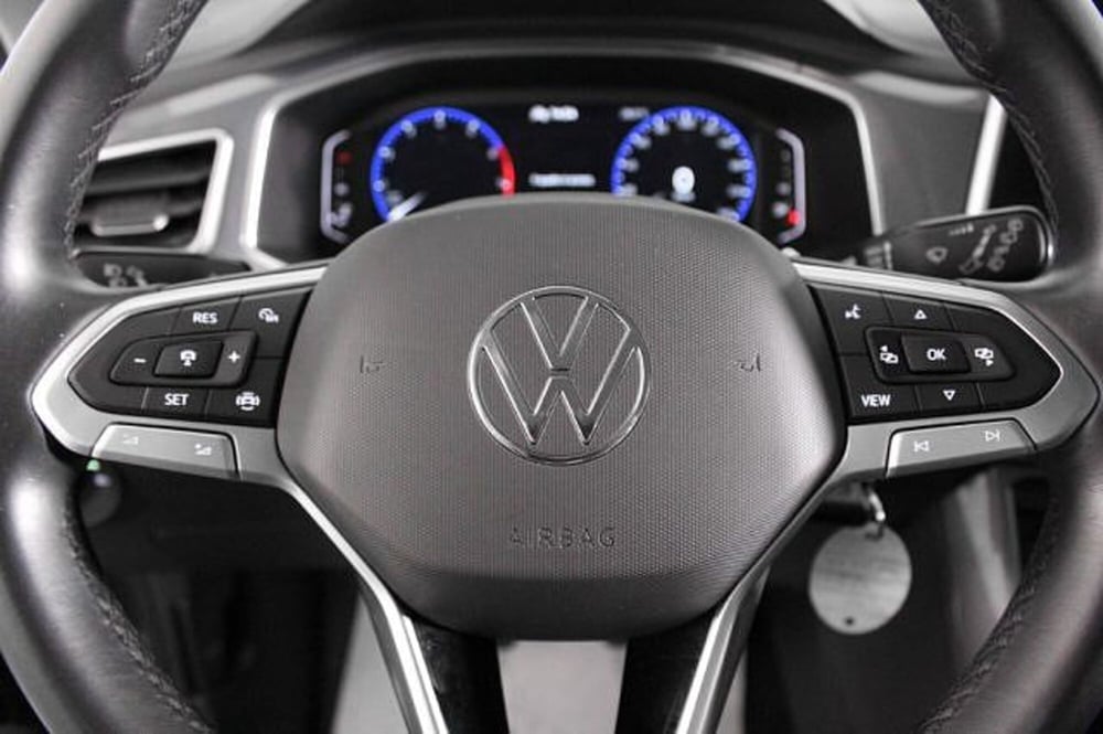 Volkswagen T-Roc usata a Novara (14)