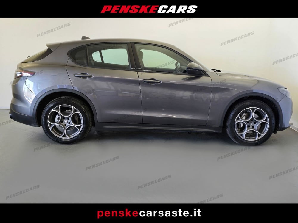 Alfa Romeo Stelvio usata a Bologna (6)