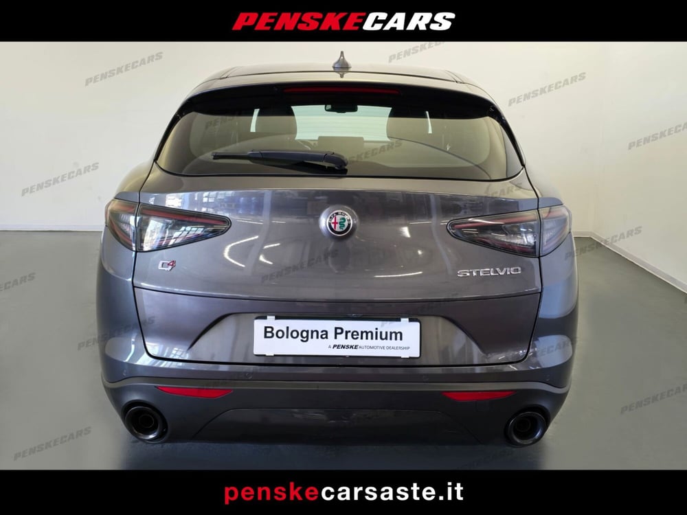 Alfa Romeo Stelvio usata a Bologna (8)