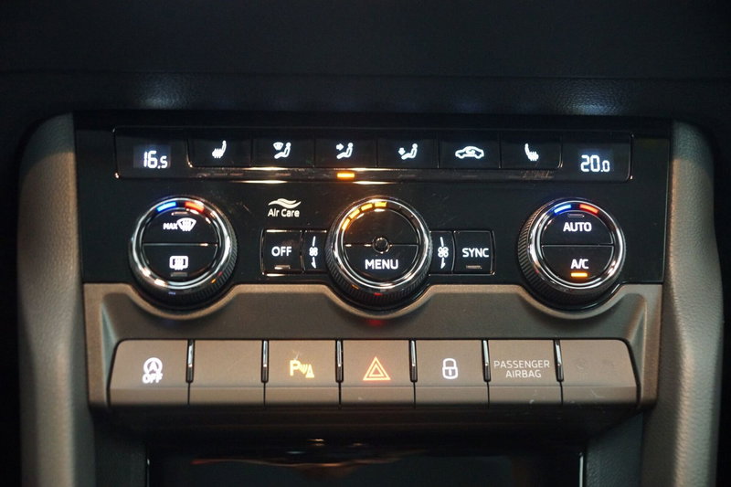 Skoda Karoq usata a Torino (16)