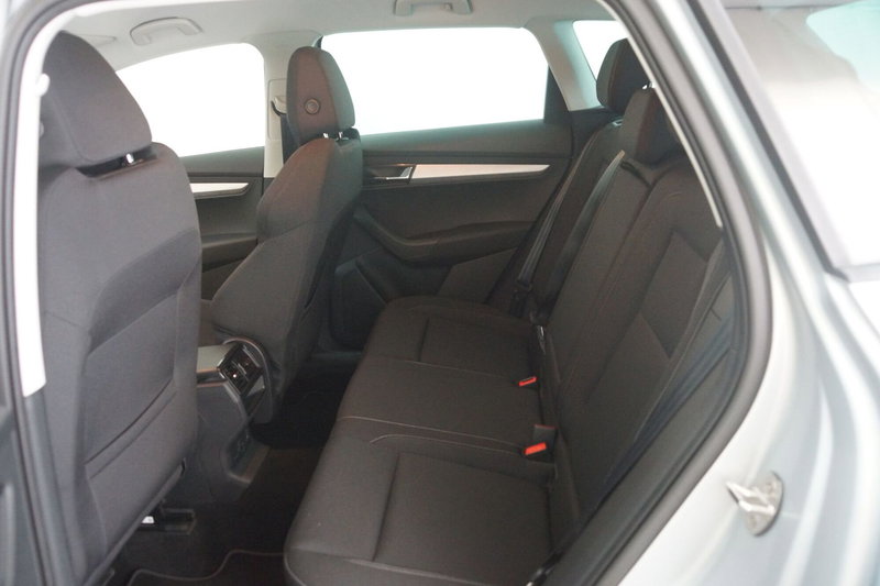 Skoda Karoq usata a Torino (8)