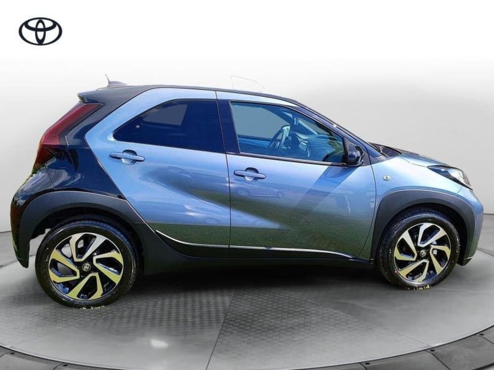 Toyota Aygo X nuova a Perugia (13)