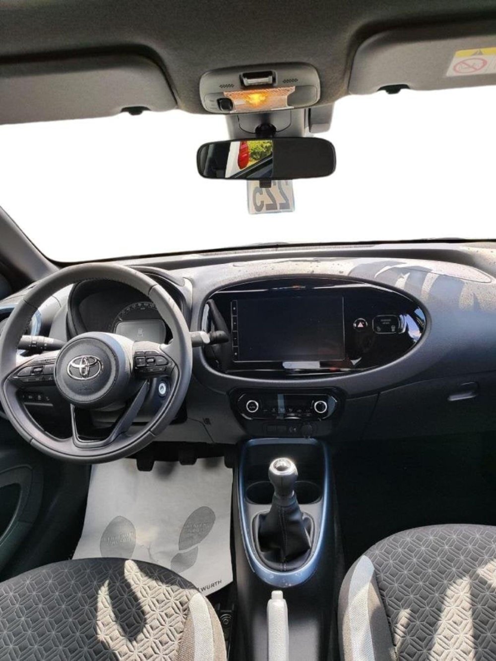 Toyota Aygo X nuova a Perugia (8)