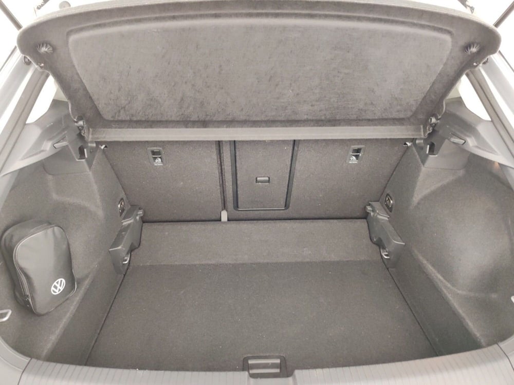 Volkswagen T-Roc usata a Massa-Carrara (16)