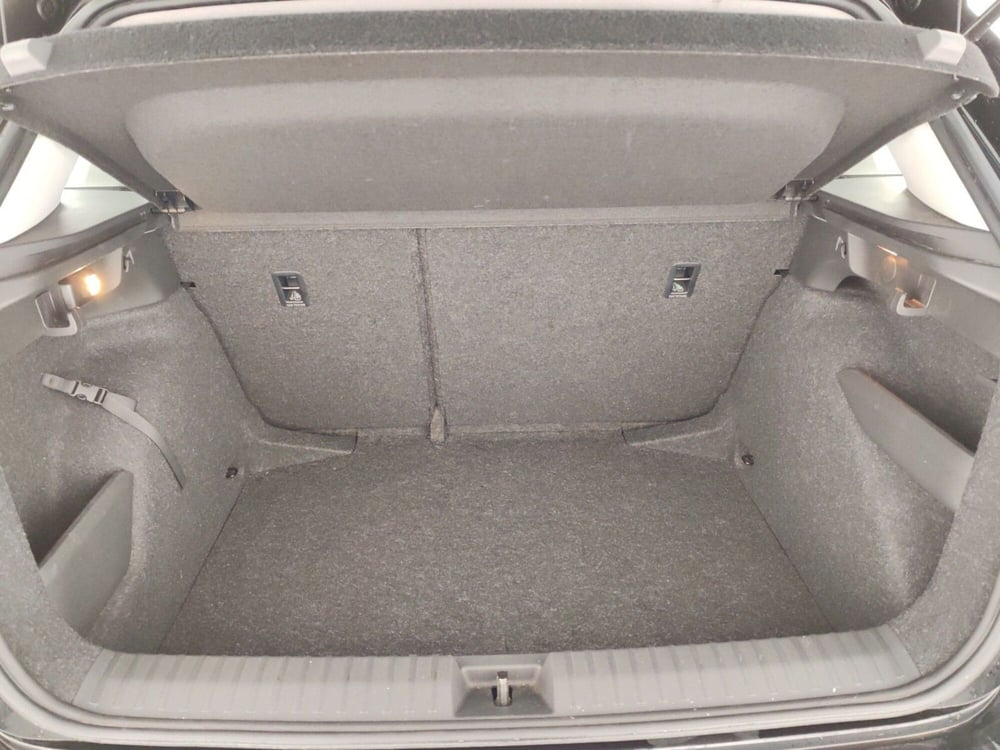 Skoda Kamiq usata a Massa-Carrara (11)