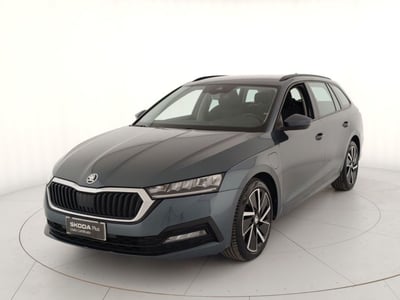 Skoda Octavia Station Wagon 1.5 e-TEC DSG Wagon Style del 2020 usata a Massa