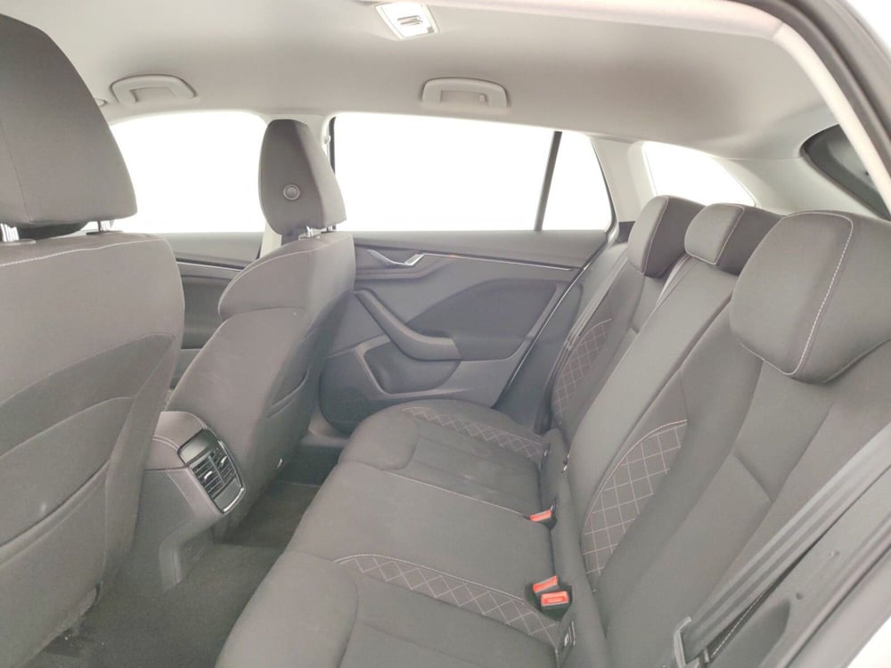 Skoda Scala usata a Massa-Carrara (10)