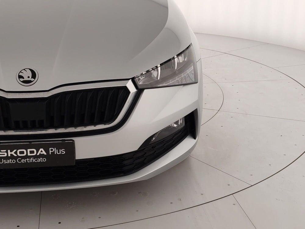 Skoda Scala usata a Massa-Carrara (5)