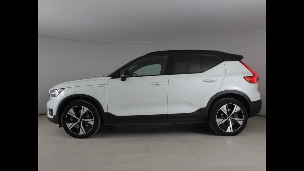 Volvo XC40 usata a Palermo (2)