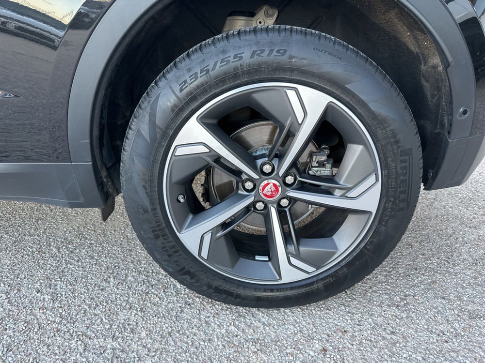 Jaguar E-Pace usata a Arezzo (9)