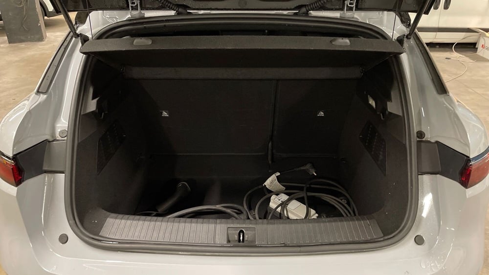 Renault Megane E-Tech Electric usata a Varese (14)