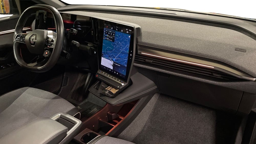 Renault Megane E-Tech Electric usata a Varese (5)