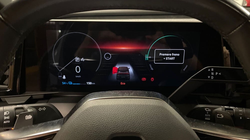 Renault Megane E-Tech Electric usata a Varese (6)