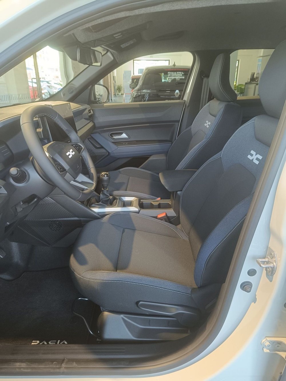 Dacia Duster nuova a Frosinone (6)