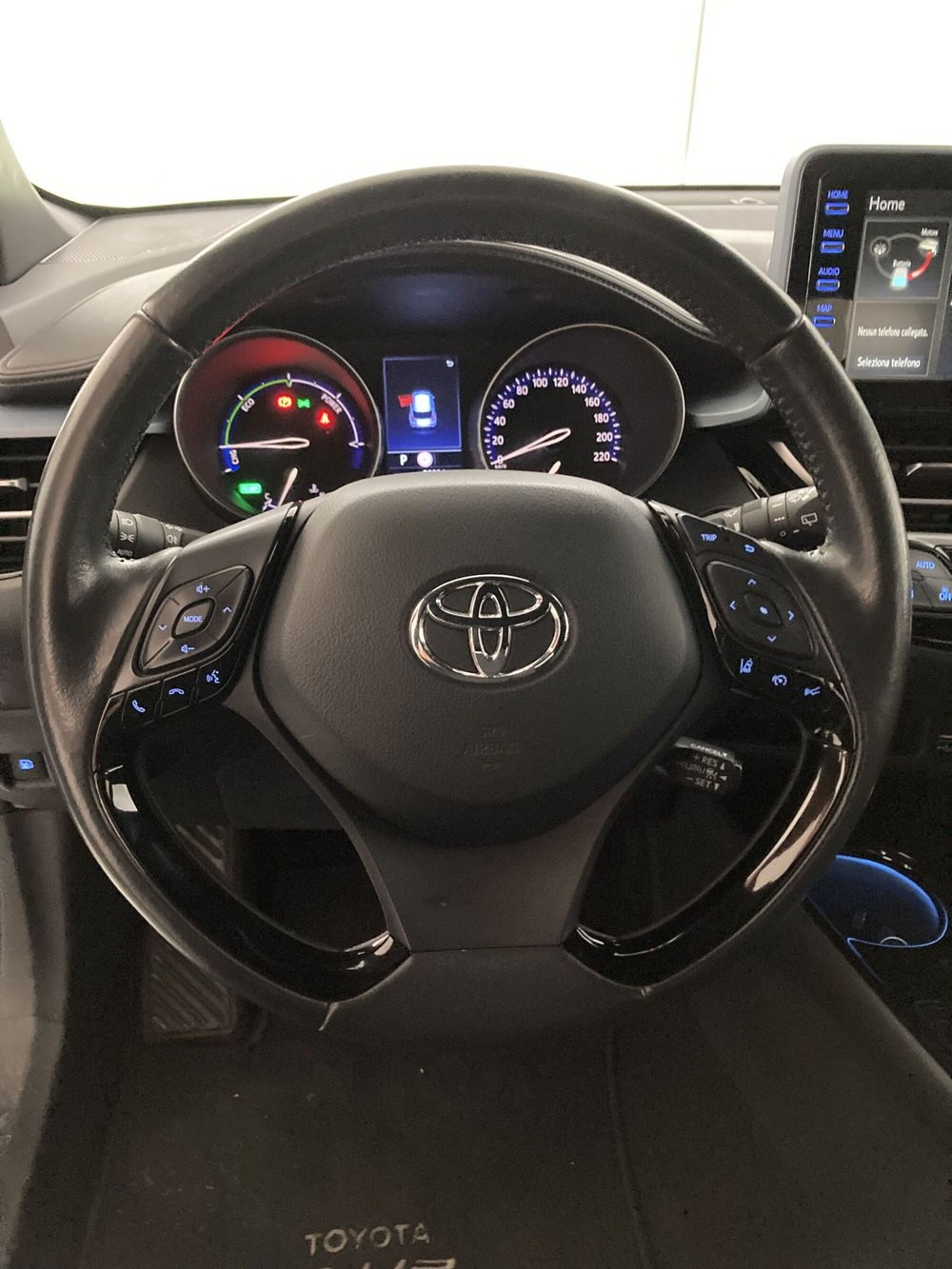 Toyota Toyota C-HR usata a Barletta-Andria-Trani (11)
