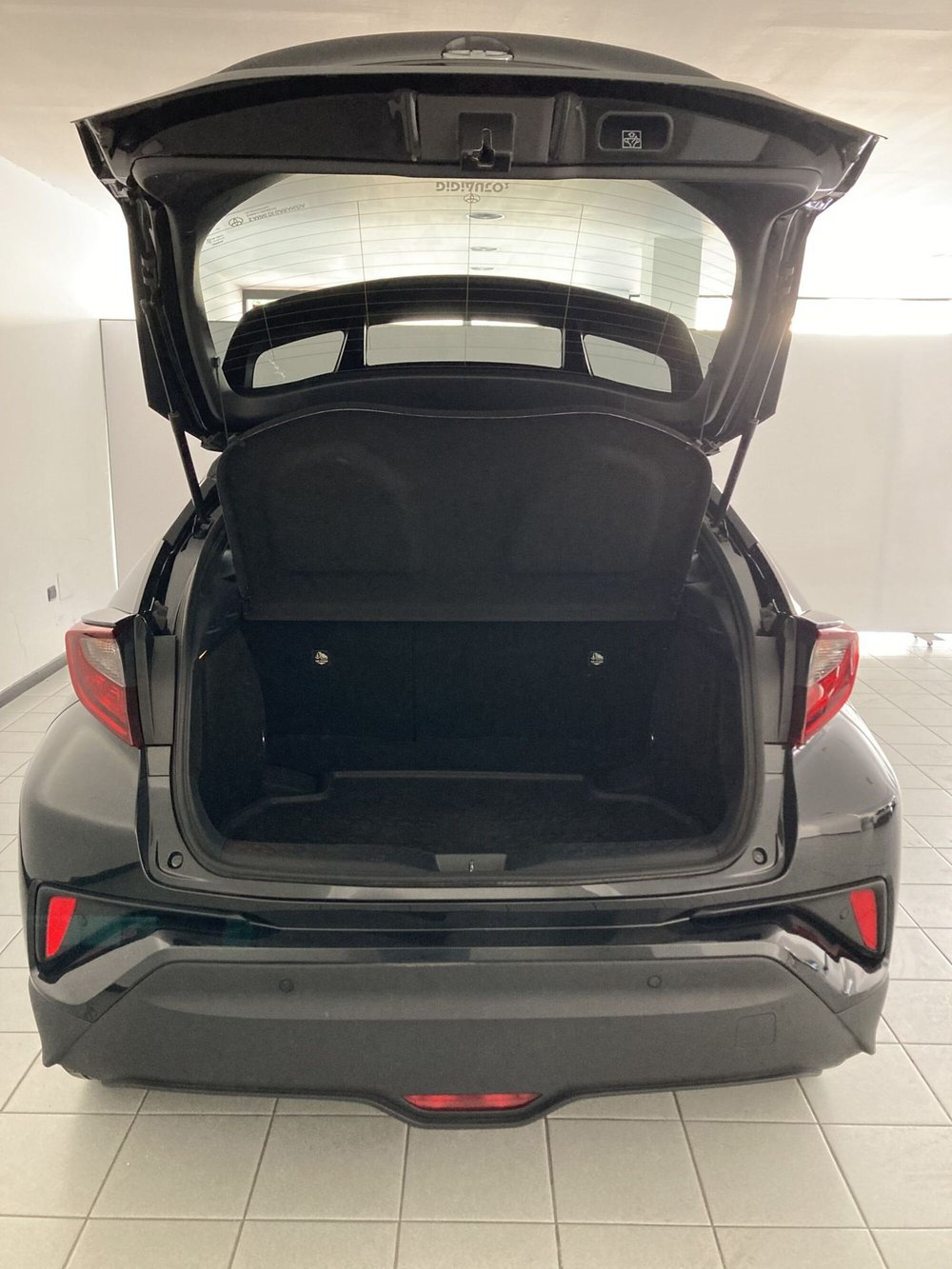 Toyota Toyota C-HR usata a Barletta-Andria-Trani (7)