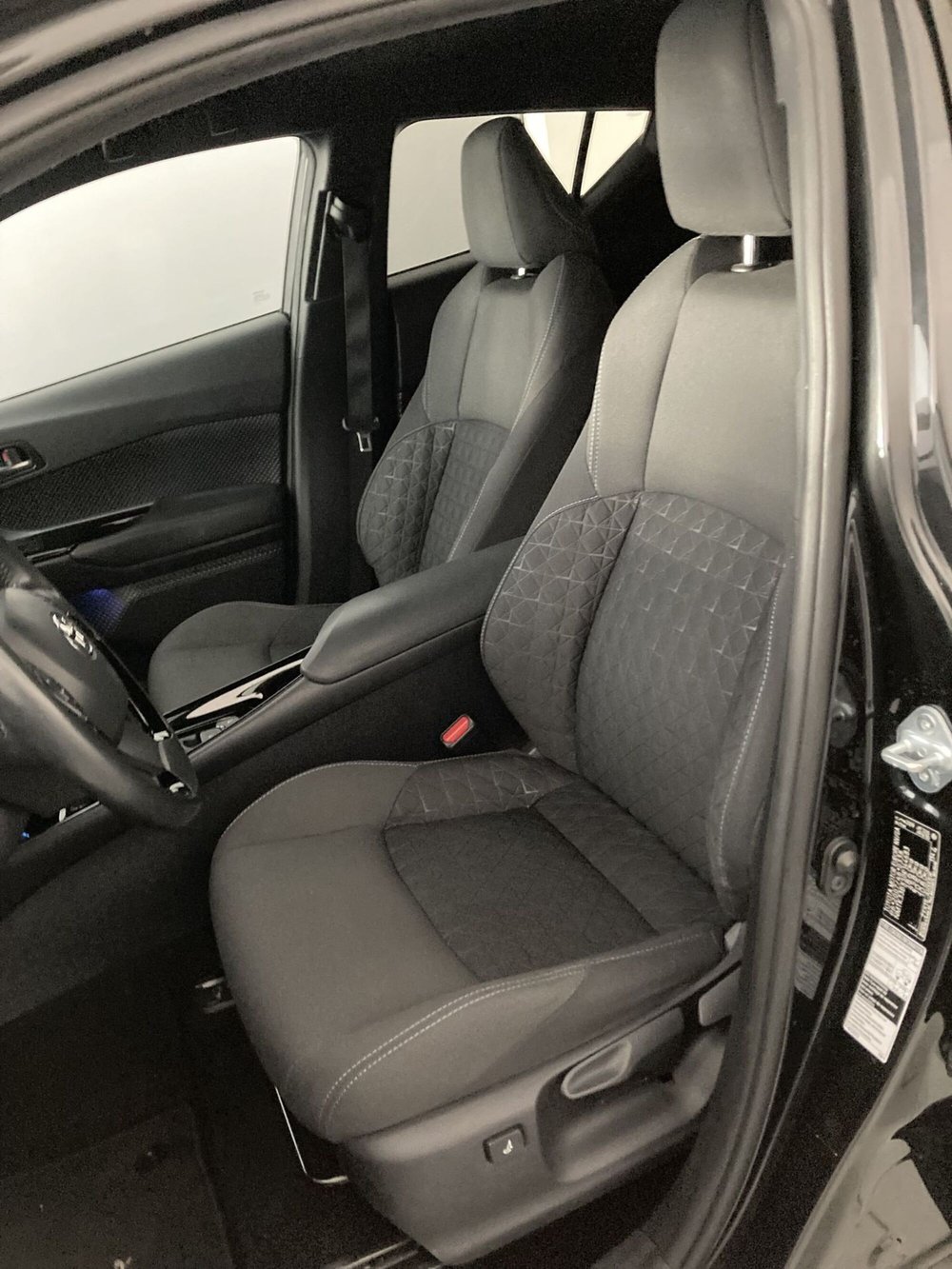 Toyota Toyota C-HR usata a Barletta-Andria-Trani (9)