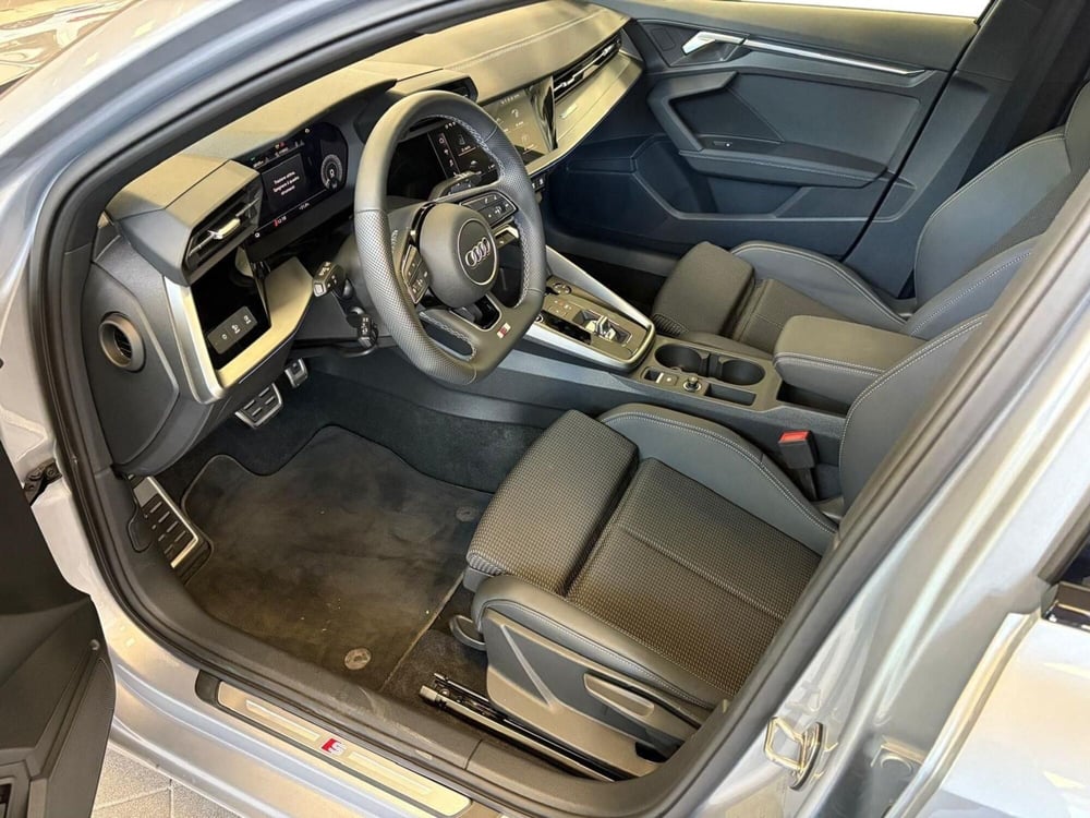Audi A3 Sportback nuova a Bari (4)
