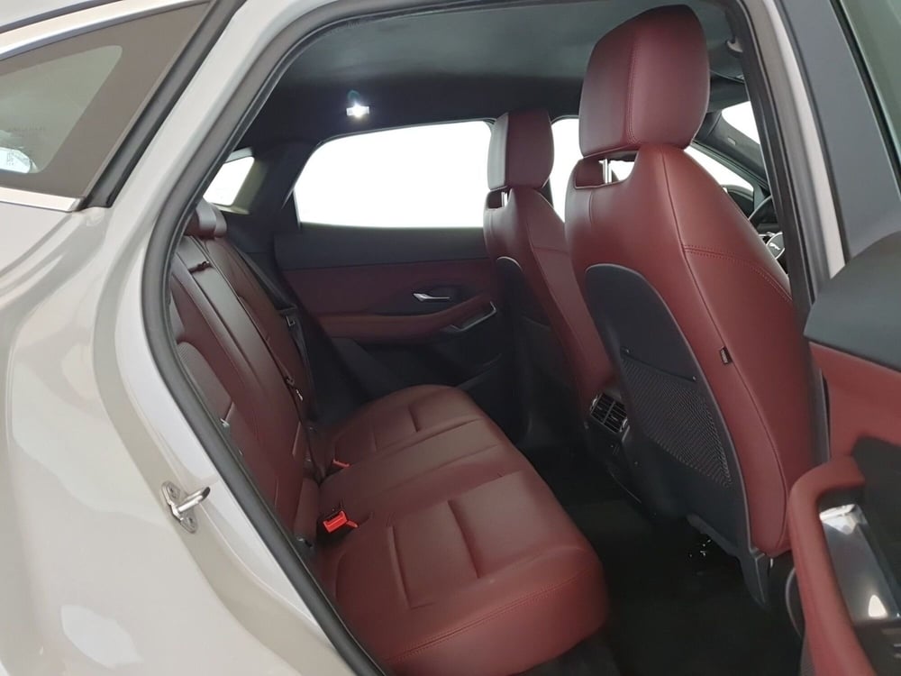 Jaguar E-Pace usata a Monza e Brianza (5)