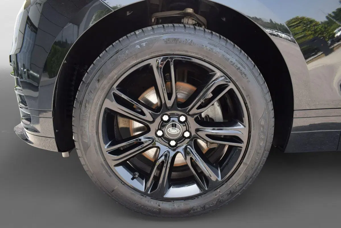 Land Rover Range Rover Velar usata a Cuneo (9)