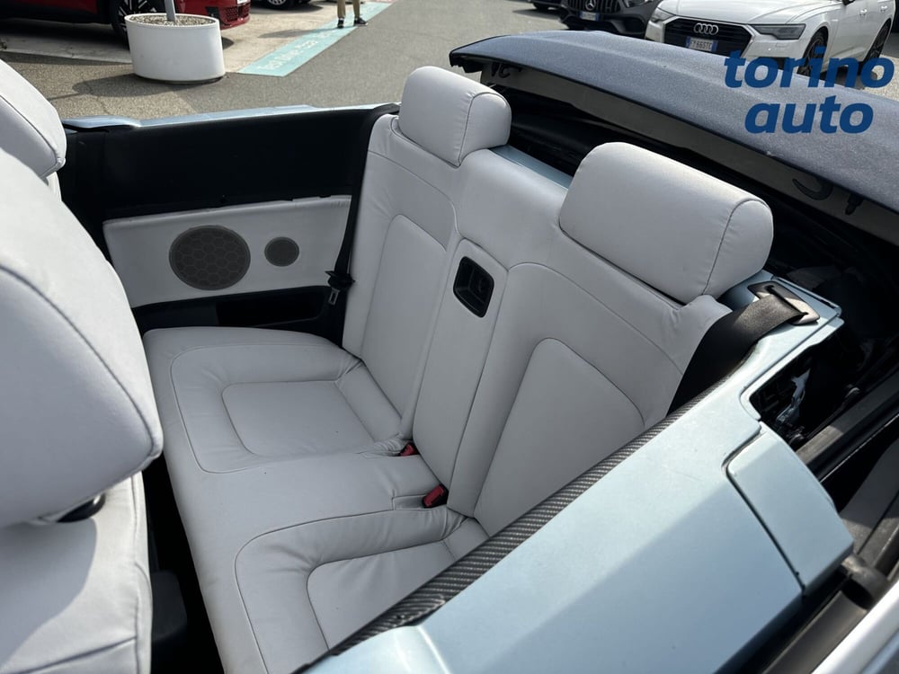 Volkswagen New Beetle Cabrio usata a Torino (10)