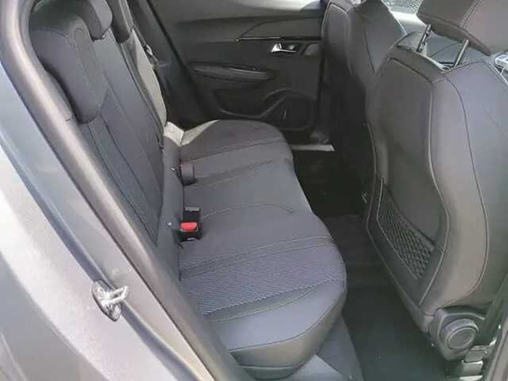 Peugeot 2008 nuova a Milano (11)