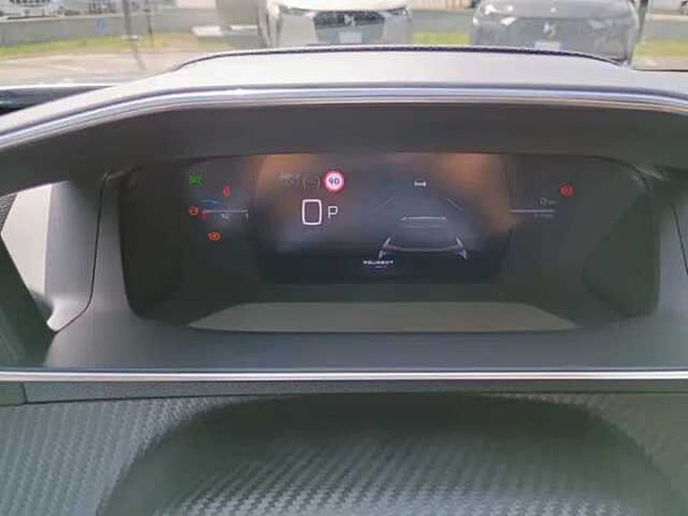 Peugeot 2008 nuova a Milano (12)