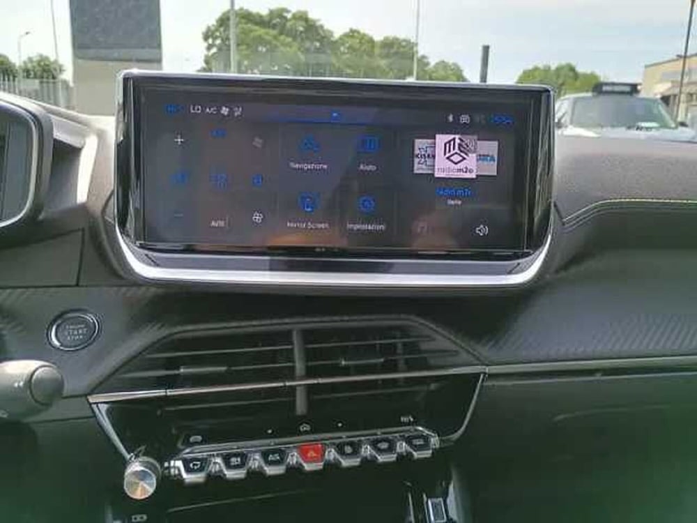 Peugeot 2008 nuova a Milano (15)