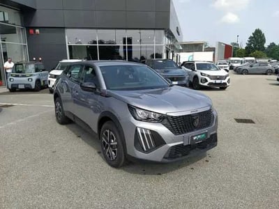 Peugeot 2008 1.2 hybrid Active 136cv e-dcs6 nuova a Magenta