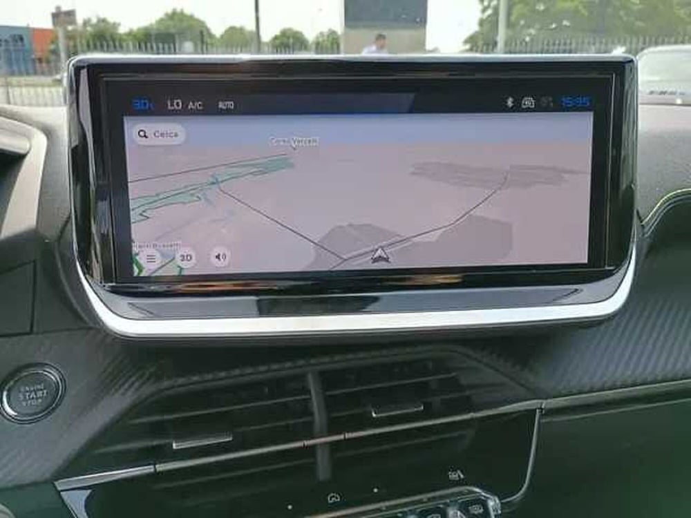 Peugeot 2008 nuova a Milano (13)