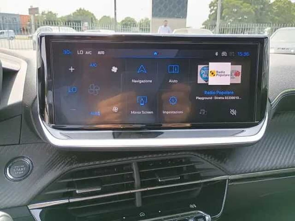 Peugeot 2008 nuova a Milano (15)