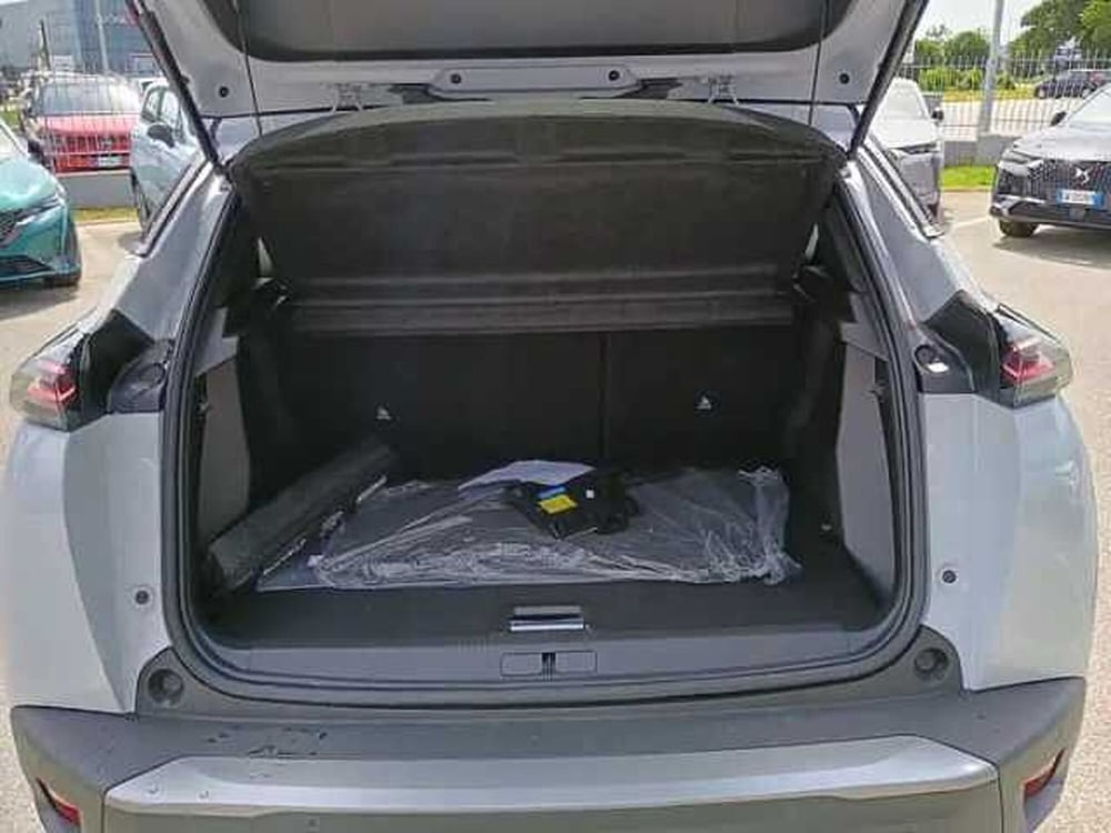 Peugeot 2008 nuova a Milano (7)