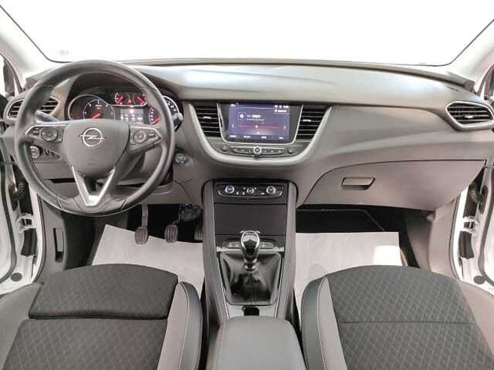 Opel Grandland X usata a Teramo (16)