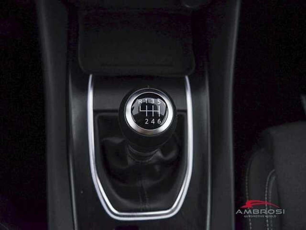 Nissan Qashqai usata a Viterbo (20)