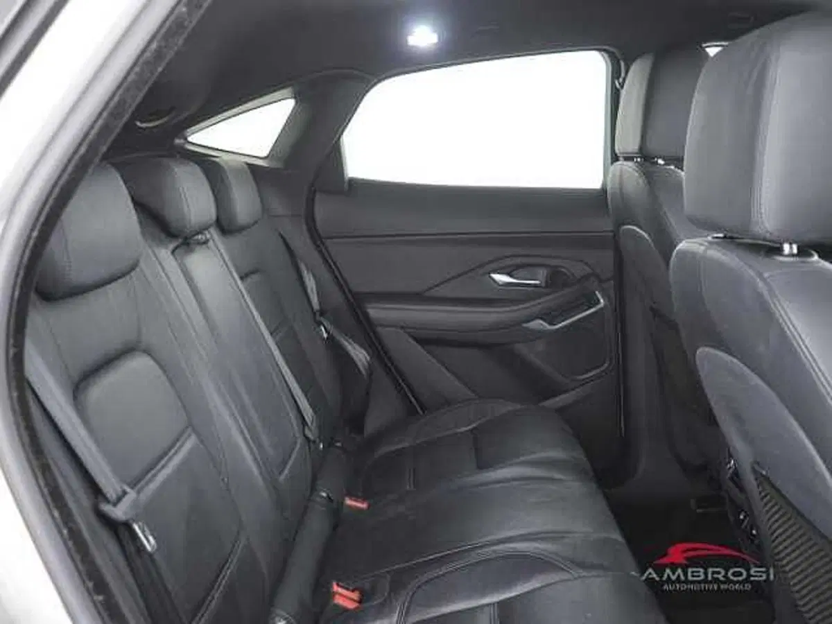 Jaguar E-Pace usata a Viterbo (11)