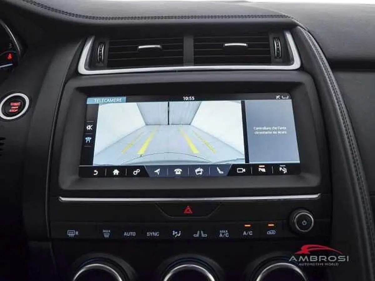 Jaguar E-Pace usata a Viterbo (18)