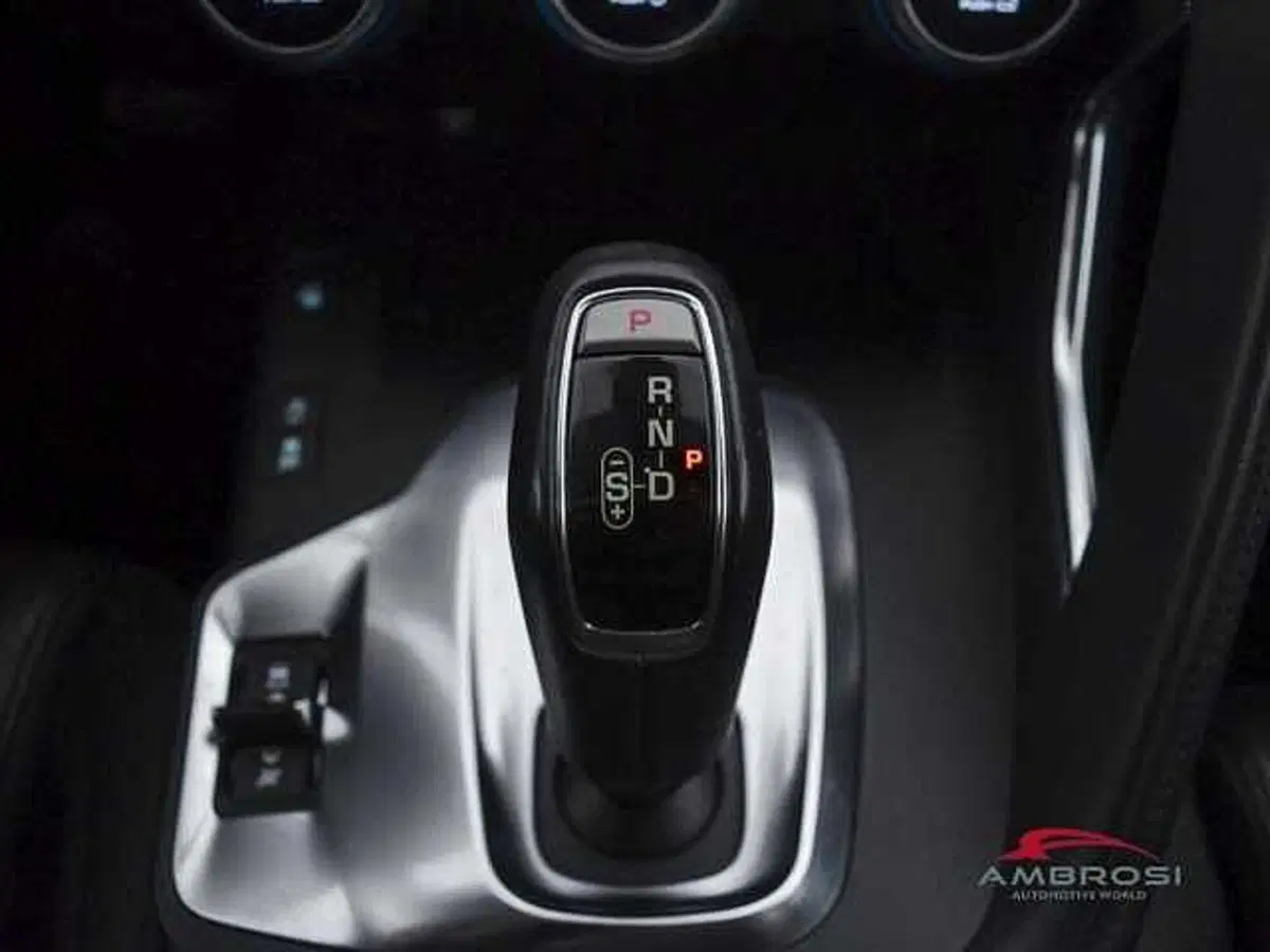 Jaguar E-Pace usata a Viterbo (20)