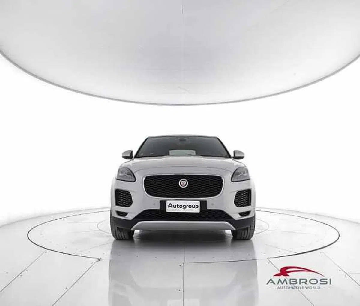 Jaguar E-Pace usata a Viterbo (5)