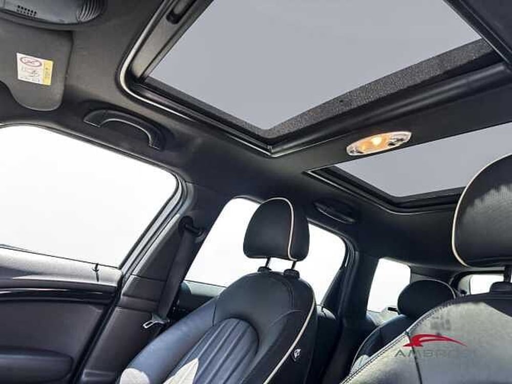 MINI Mini Countryman usata a Viterbo (20)