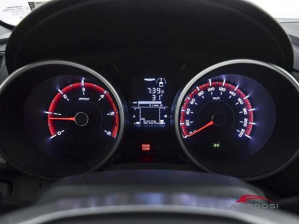 Ssangyong Tivoli usata a Viterbo (13)