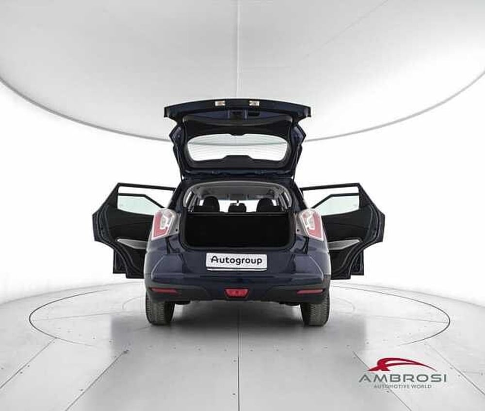 Ssangyong Tivoli usata a Viterbo (7)