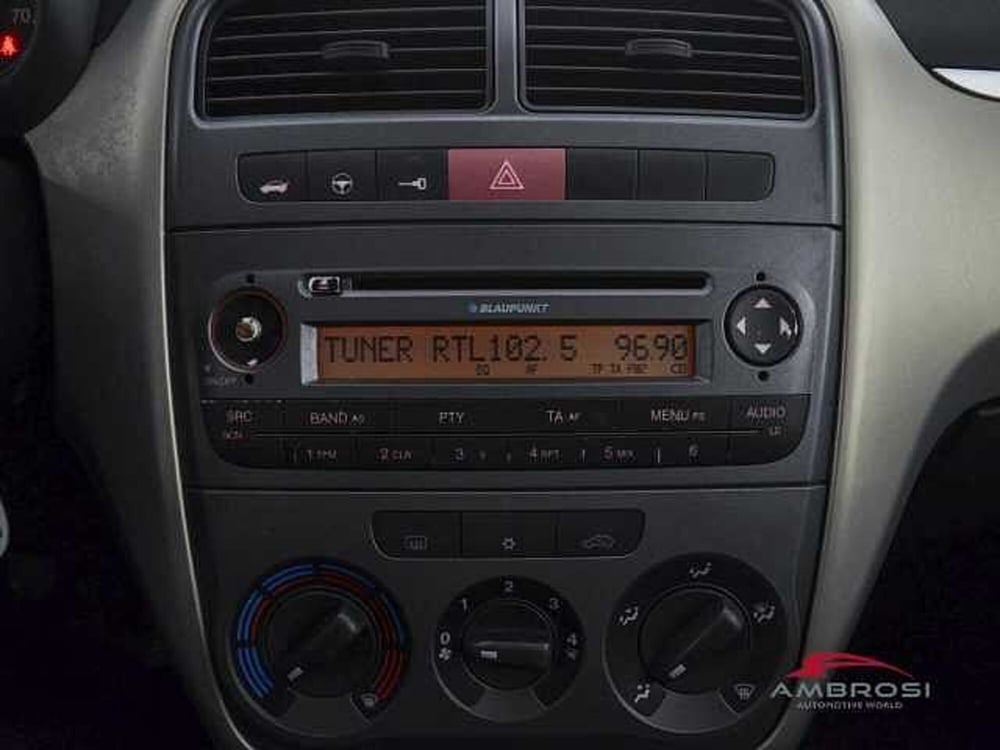 Fiat Punto Evo usata a Viterbo (13)